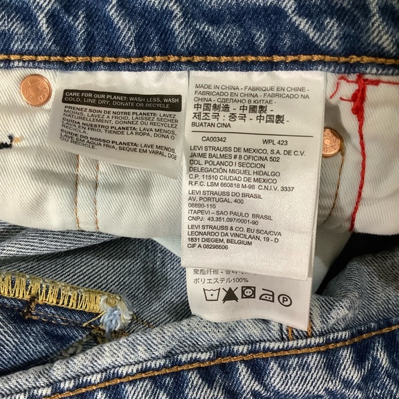 Levi’s Premium Quality Striped Light Wash Jeans - Picture 7 of 9